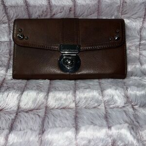HAYDEN‎ HARNETT BROWN CLUTCH WALLET RN#137646